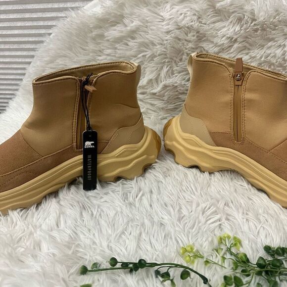 SOREL Kinetic Breakthrough Chunky Platform Boots Side Zip Tan Suede sz 10 womens - Picture 5 of 9